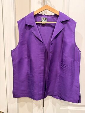 Clio Purple Sleeveless Button-Down Top
